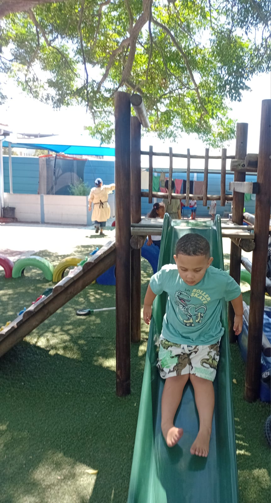 Busy Bees (2)